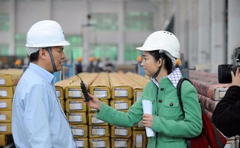 小丫跑两会,专访广东利来国国际网站铝业有限公司